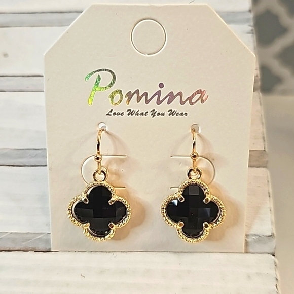 NWT Quatrefoil Stone Cluster Dangle Earrings - Picture 2 of 2